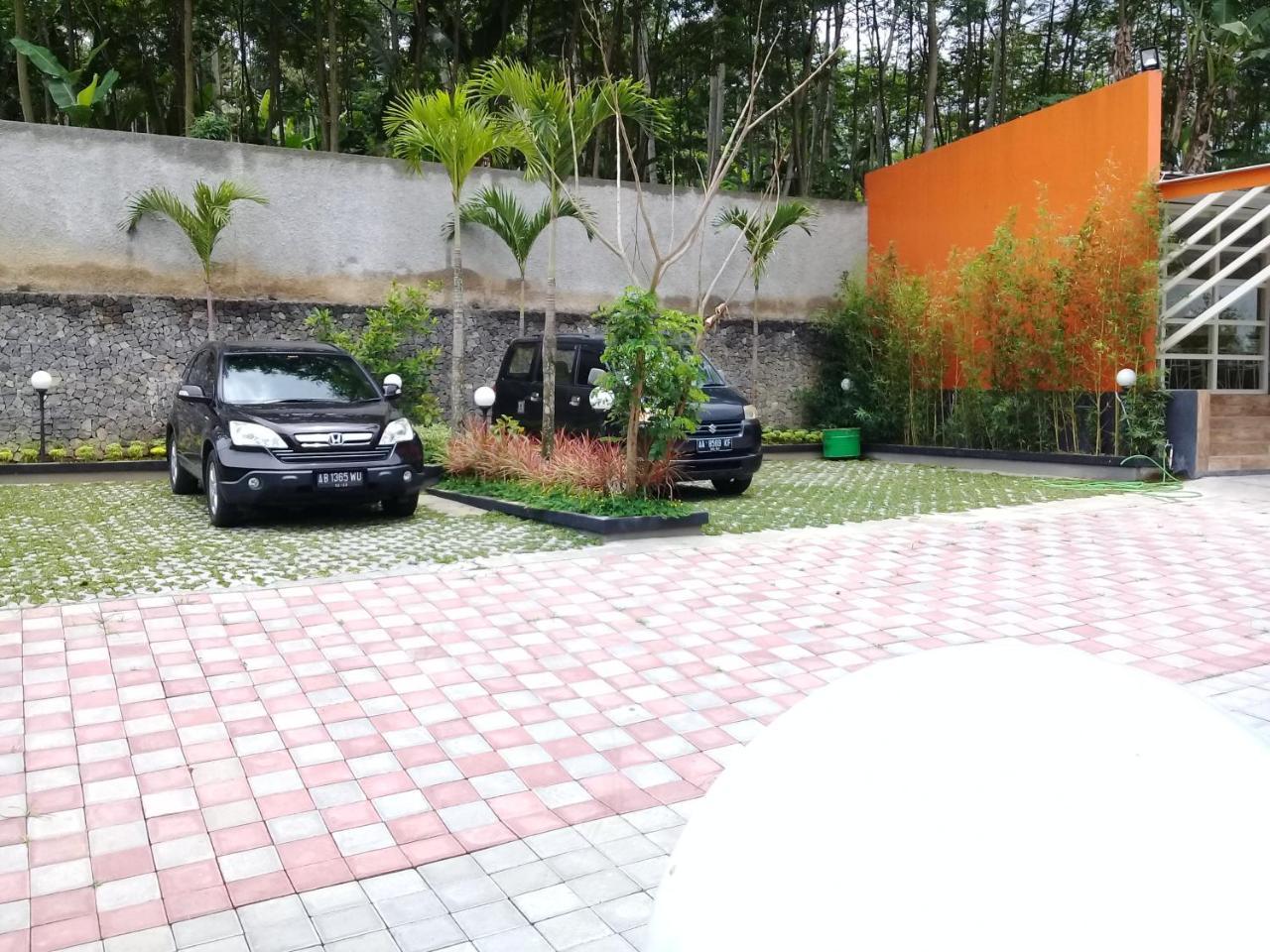 Wisma Lovebird Kalianget Exterior foto
